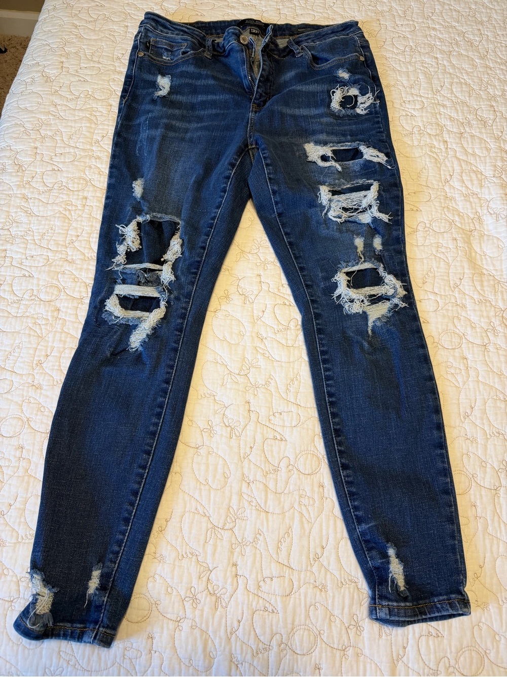 Judy Blue Dark Blue Distressed Women’s Skinny Jeans